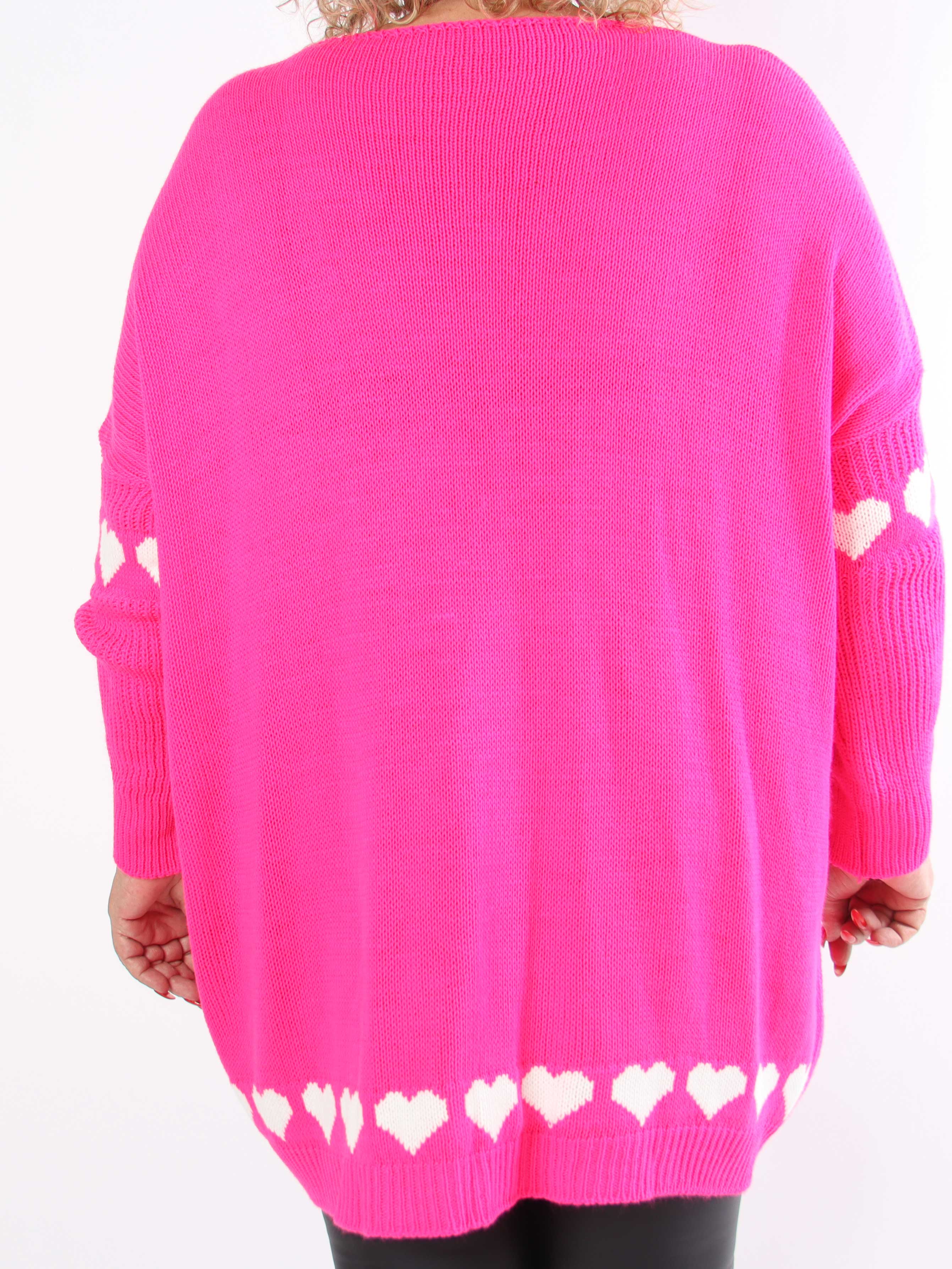 Katerina - Plus size-stickad tröja med söta hjärtdetaljer